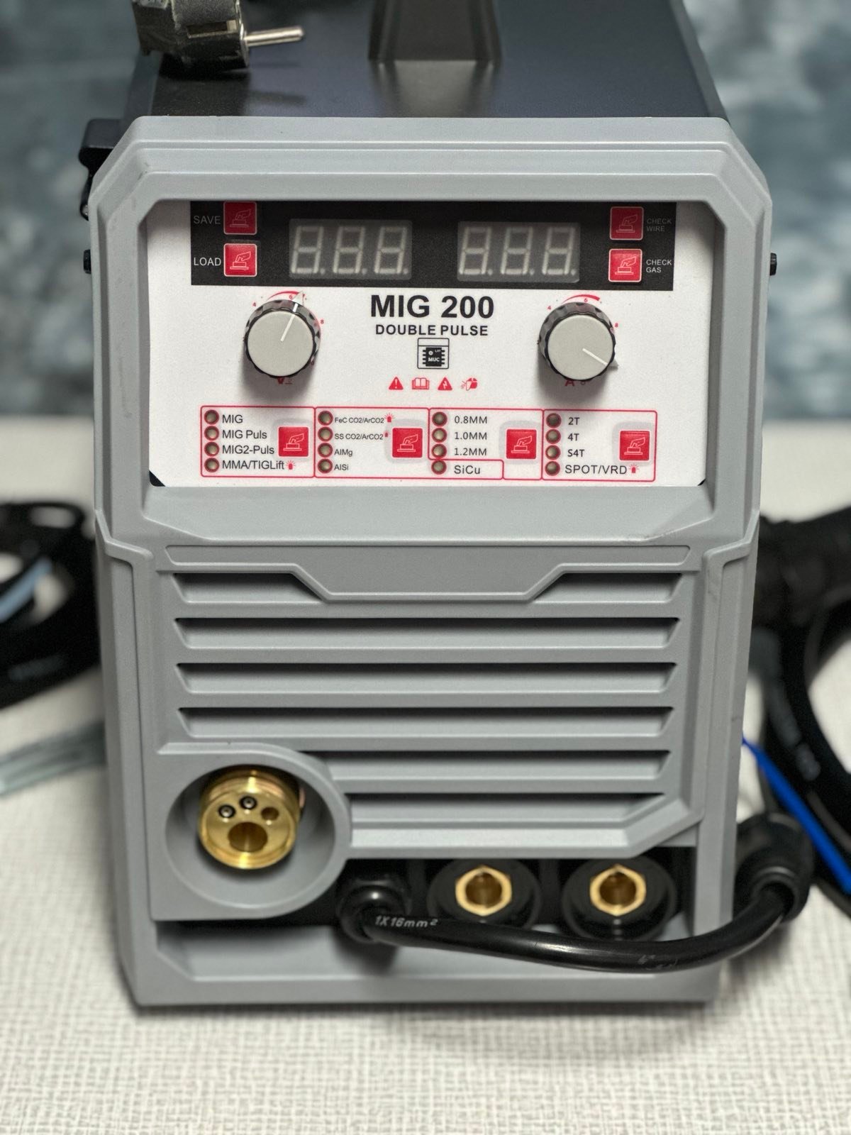 MIG-200A Double Pulse – Aparat za zavarivanje visoke klase